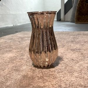 MAKE AN OFFER! Home decor vase, size: 9” x 3”, in perfect condition!